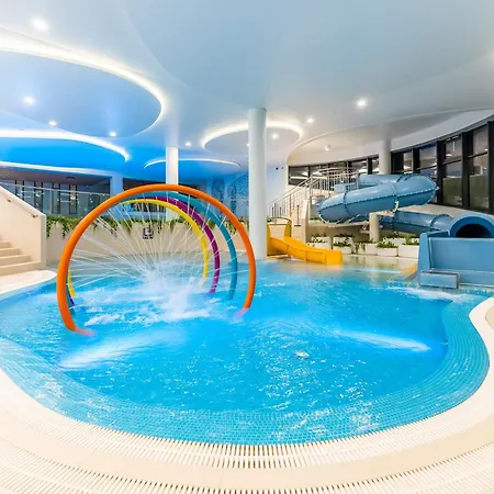 Z Basenem Polanki Aqua D307 * Kolobřeh
